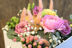 Lade das Bild in den Galerie-Viewer, Blumenbox weiß-rose
